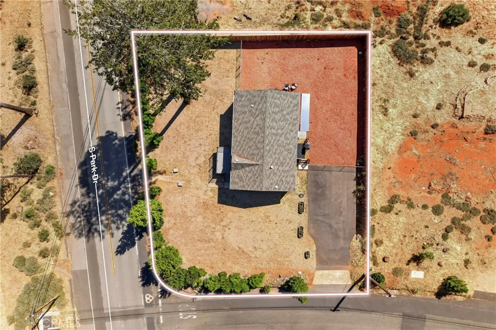 13737 S Park Magalia, CA 95954