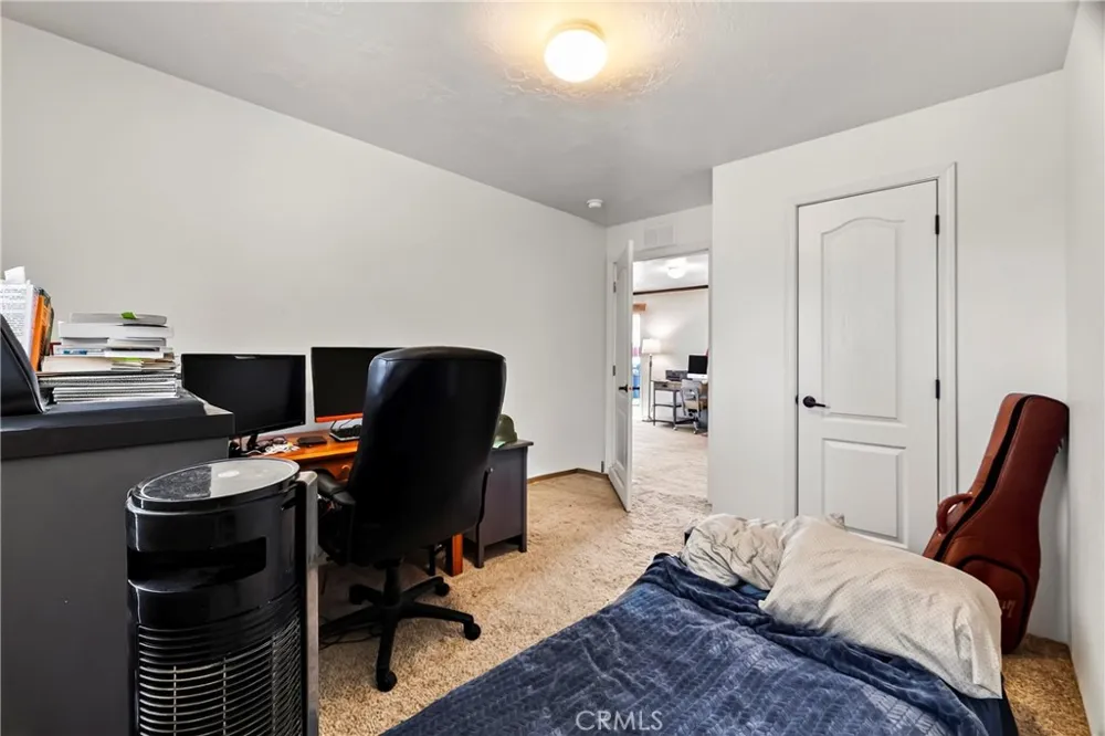 13737 S Park Magalia, CA 95954