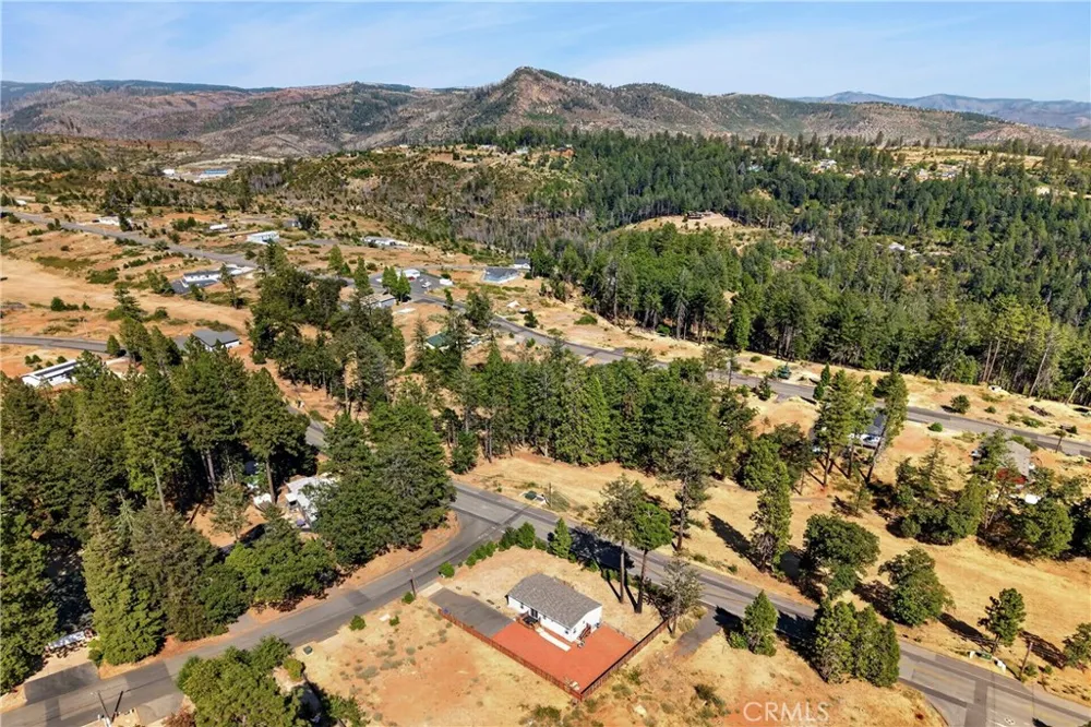 13737 S Park Magalia, CA 95954
