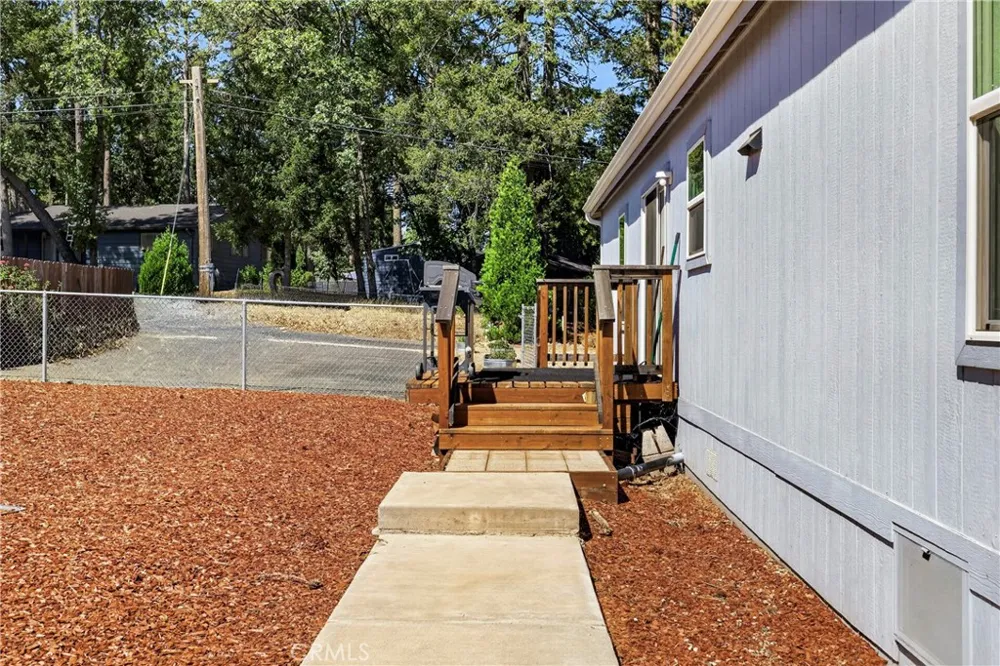 13737 S Park Magalia, CA 95954