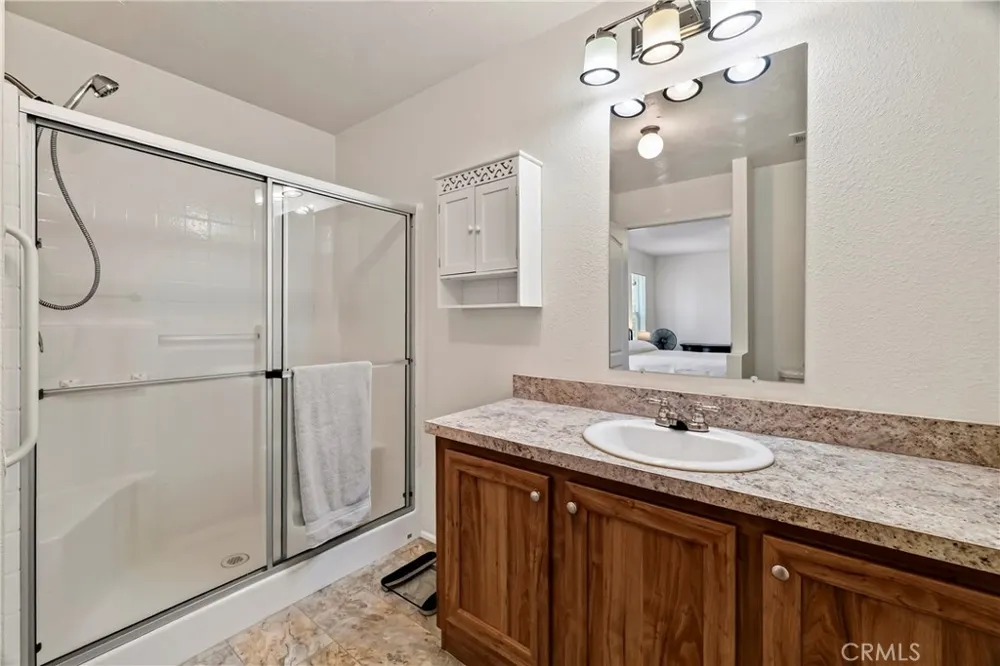 13737 S Park Magalia, CA 95954