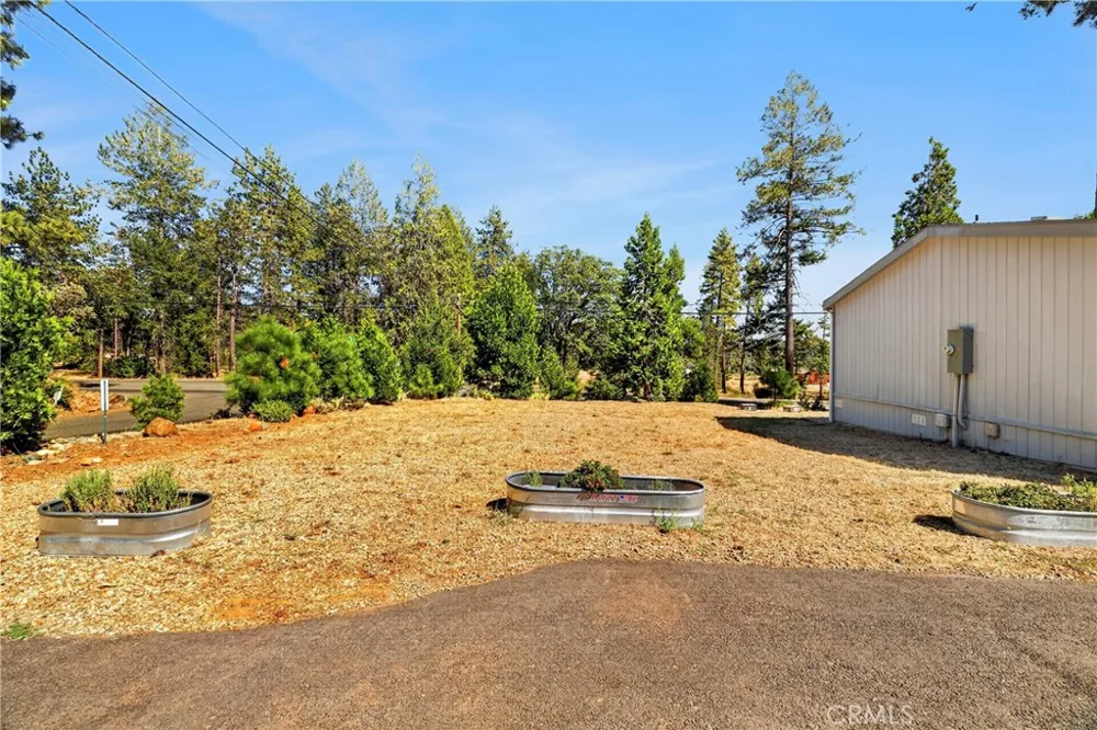13737 S Park Magalia, CA 95954