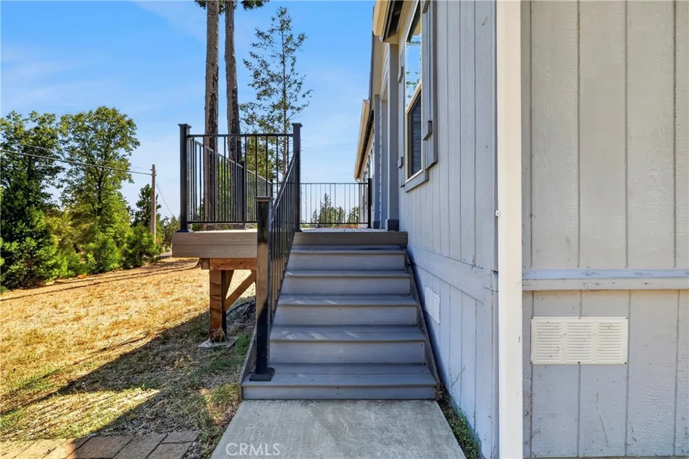 13737 S Park Magalia, CA 95954