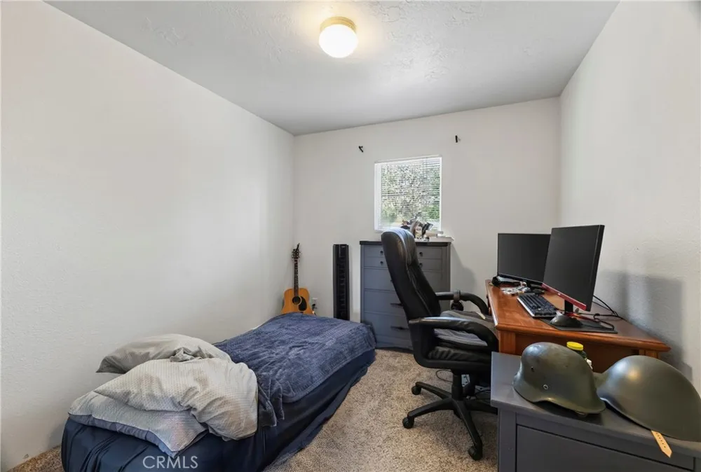 13737 S Park Magalia, CA 95954
