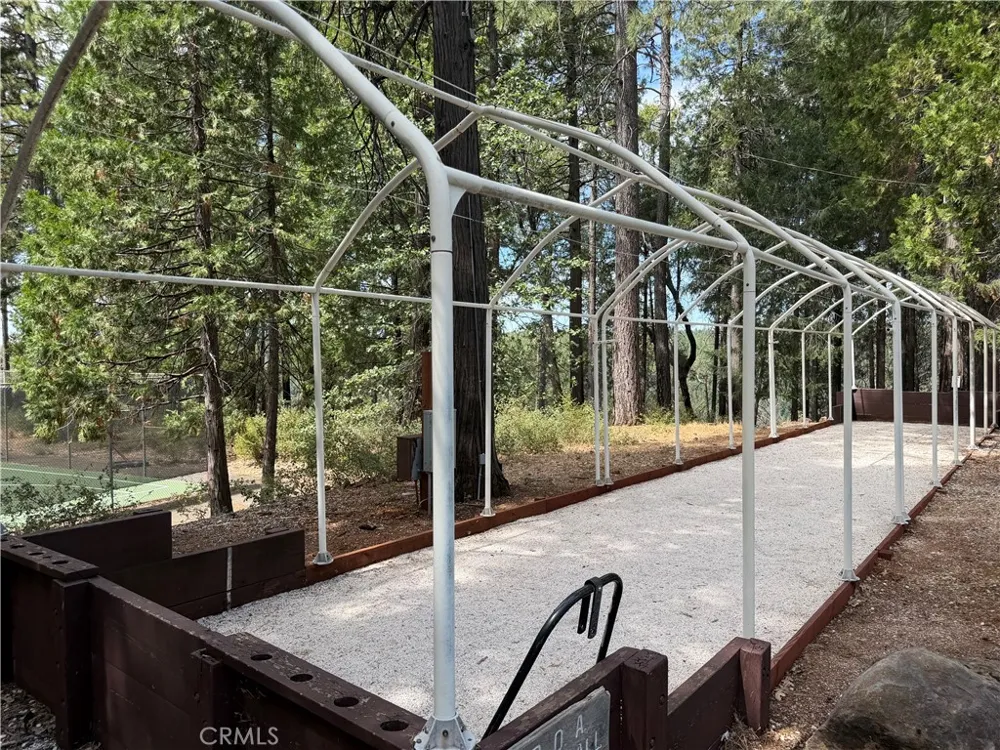 13737 S Park Magalia, CA 95954