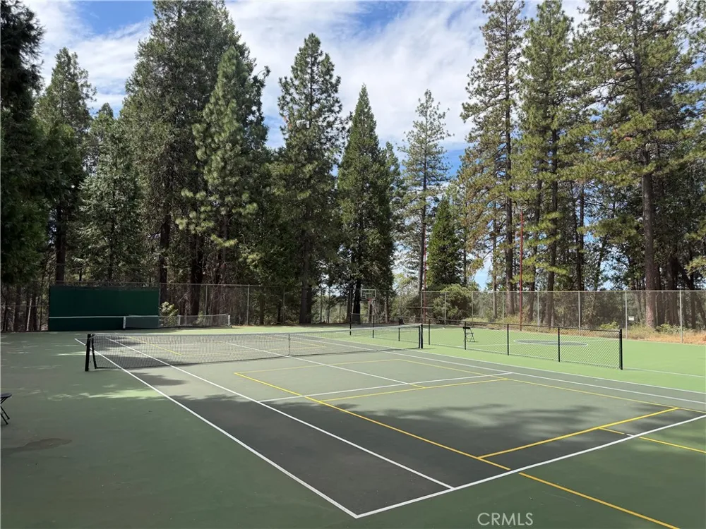 13737 S Park Magalia, CA 95954