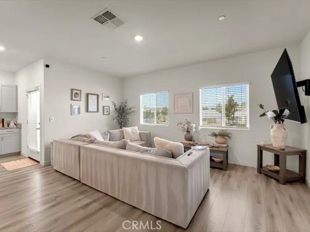 2782 Austere Avenue Redding, CA 96003