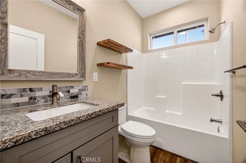 1439 Powell Paradise, CA 95969