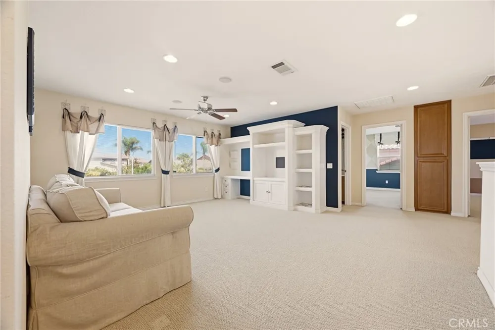 6981 Wild Lupine Road Eastvale, CA 92880