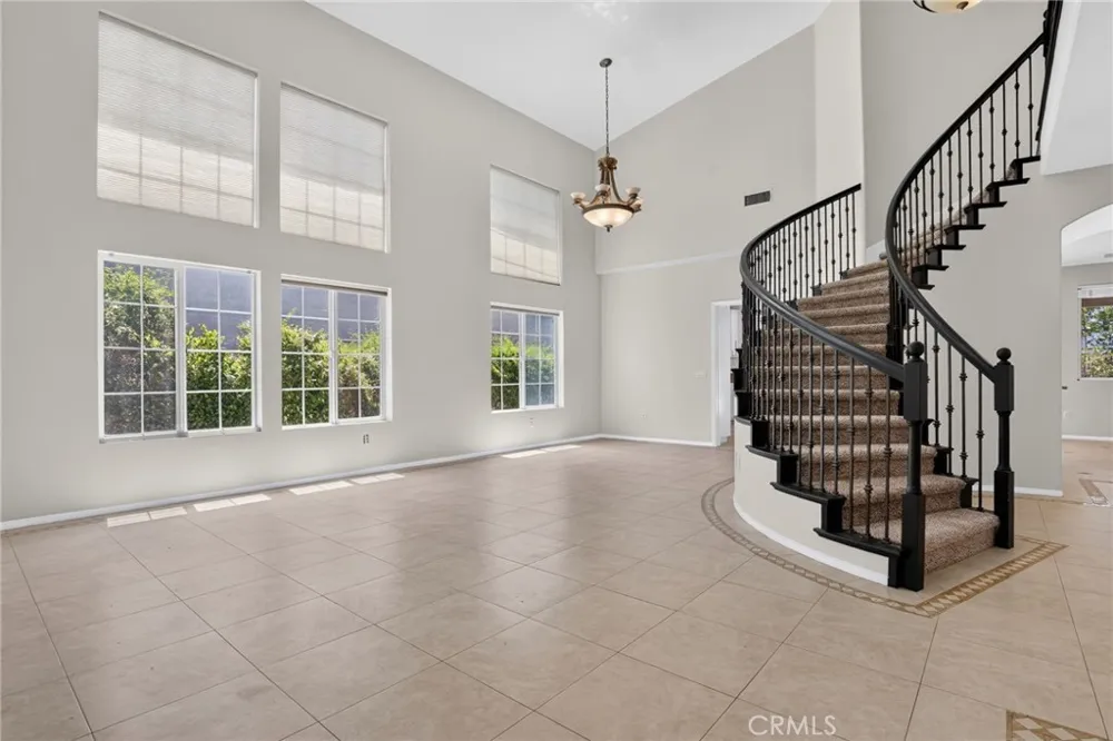 11217 Ravenna Porter Ranch, CA 91326