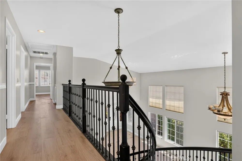 11217 Ravenna Porter Ranch, CA 91326