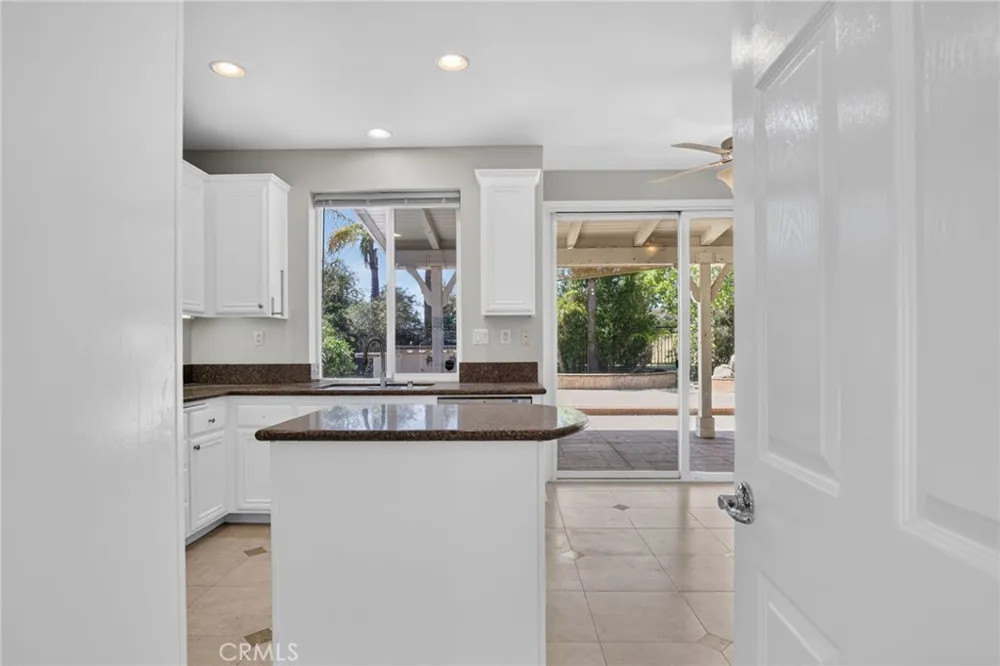 11217 Ravenna Porter Ranch, CA 91326