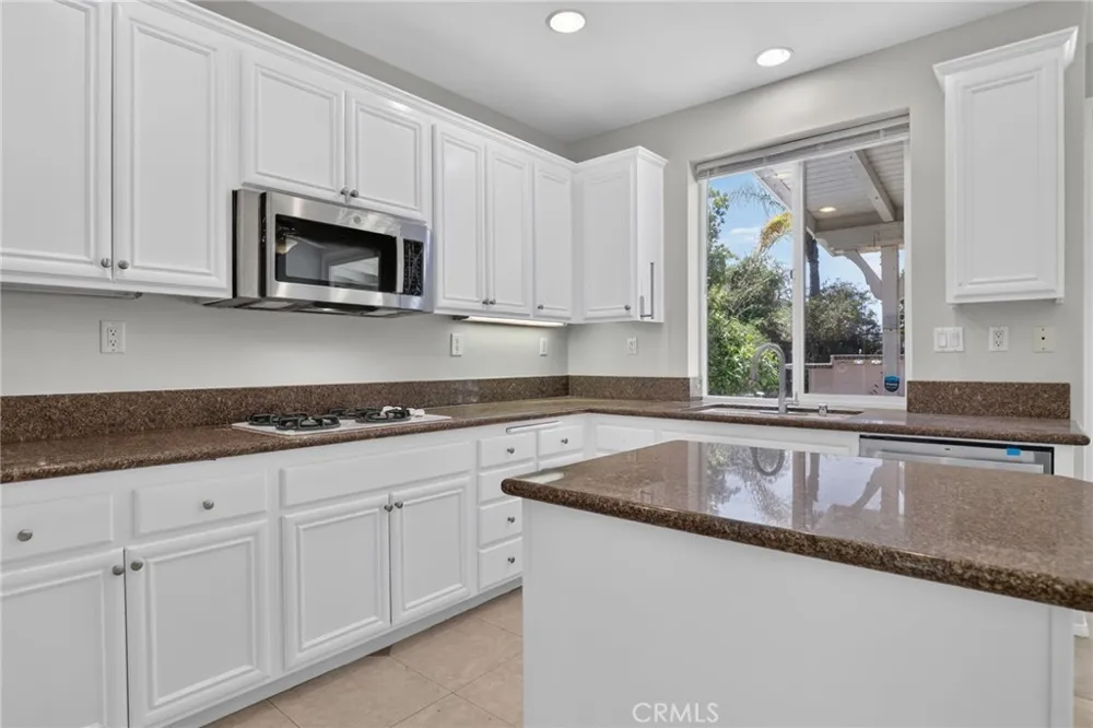 11217 Ravenna Porter Ranch, CA 91326