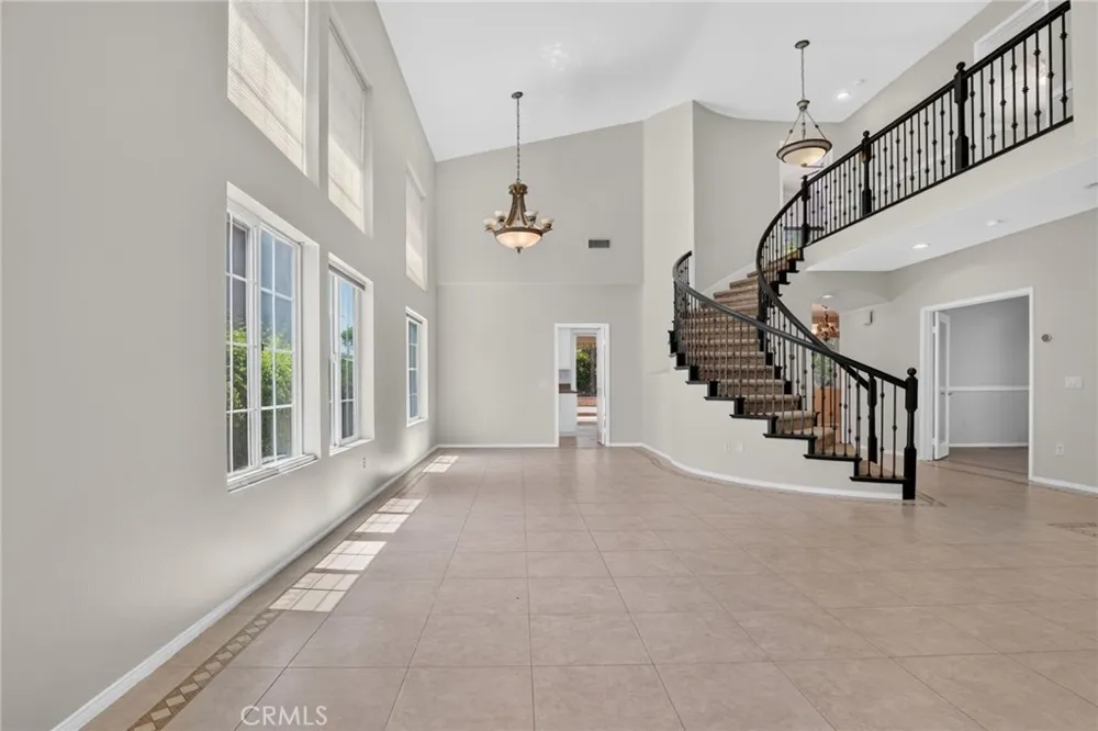 11217 Ravenna Porter Ranch, CA 91326