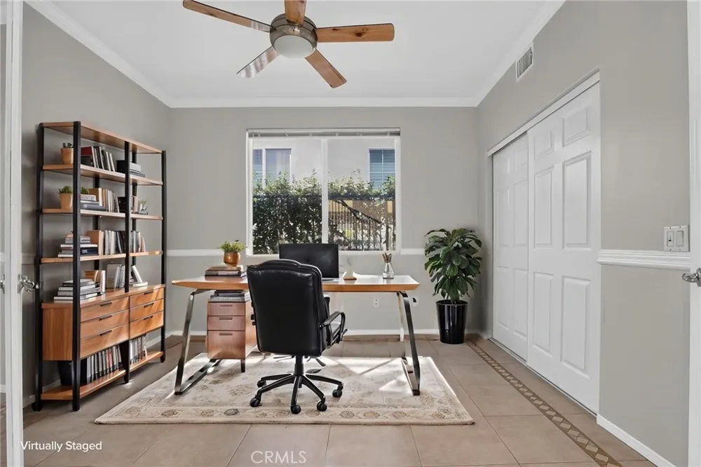 11217 Ravenna Porter Ranch, CA 91326