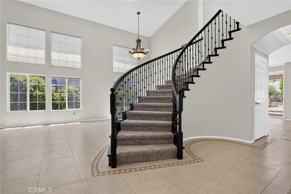 11217 Ravenna Porter Ranch, CA 91326
