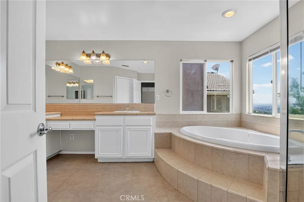 11217 Ravenna Porter Ranch, CA 91326