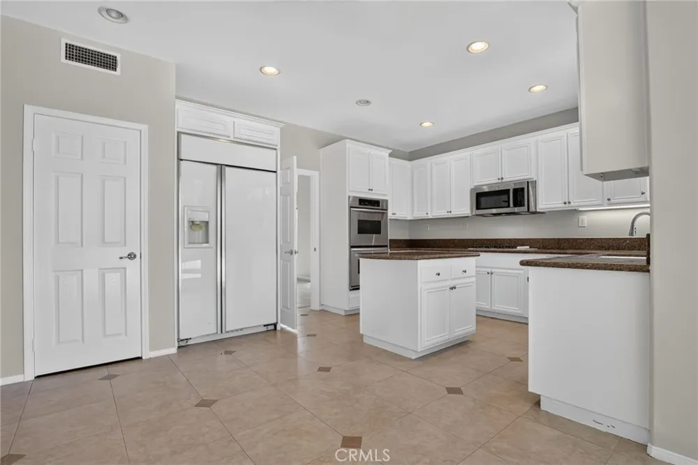 11217 Ravenna Porter Ranch, CA 91326