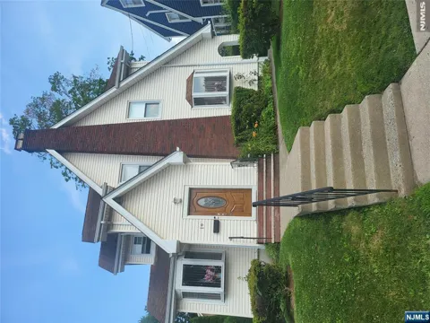 19 Irvington Place