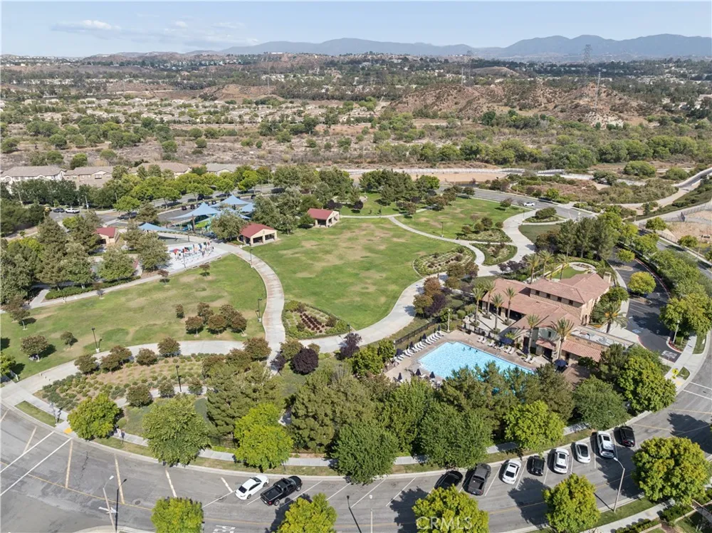 28502 Vista Del Rio Valencia, CA 91354
