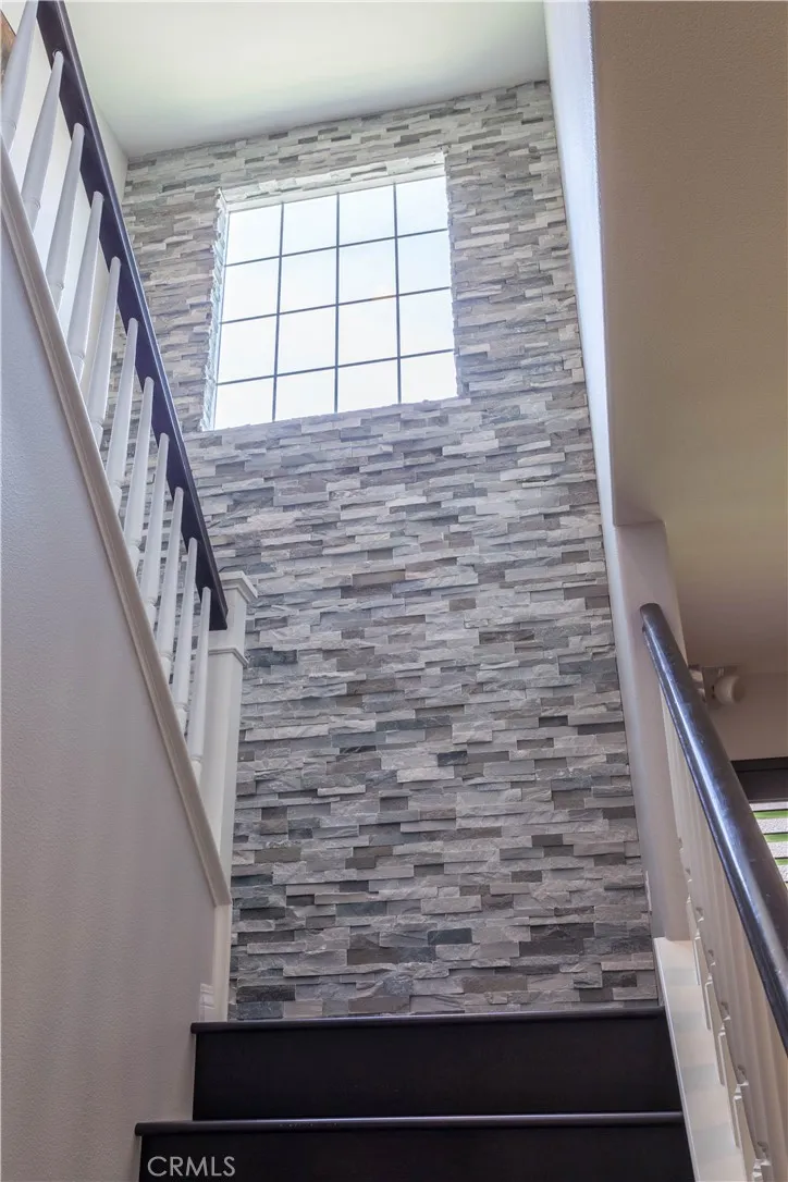 28502 Vista Del Rio Valencia, CA 91354