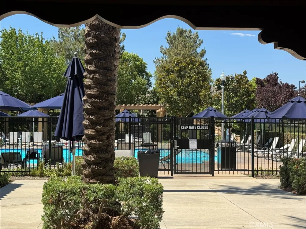 28502 Vista Del Rio Valencia, CA 91354