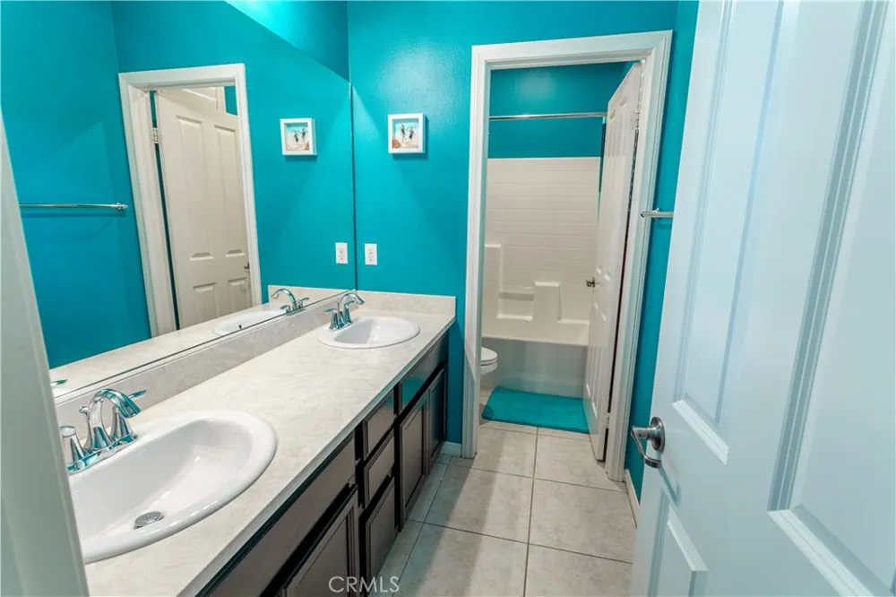 28502 Vista Del Rio Valencia, CA 91354