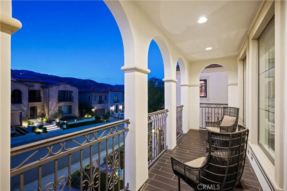 11735 Manchester Way Porter Ranch, CA 91326