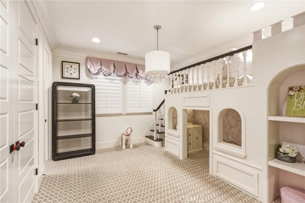 11735 Manchester Way Porter Ranch, CA 91326
