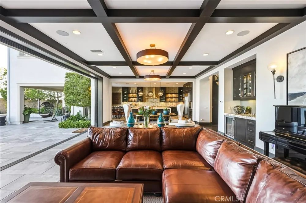 11735 Manchester Way Porter Ranch, CA 91326