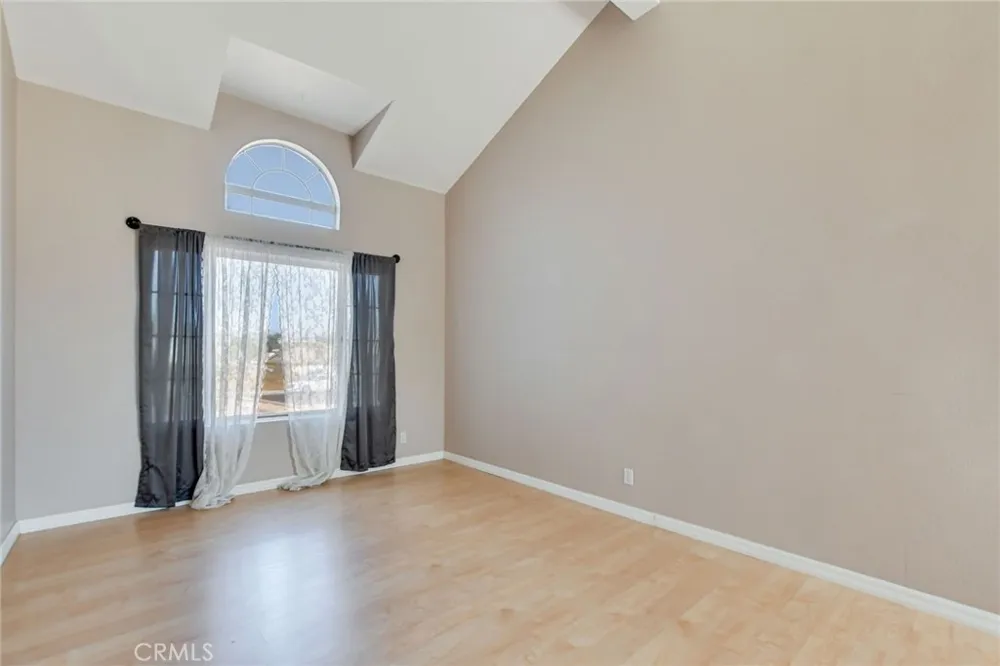 39607 Via Dominique Murrieta, CA 92563