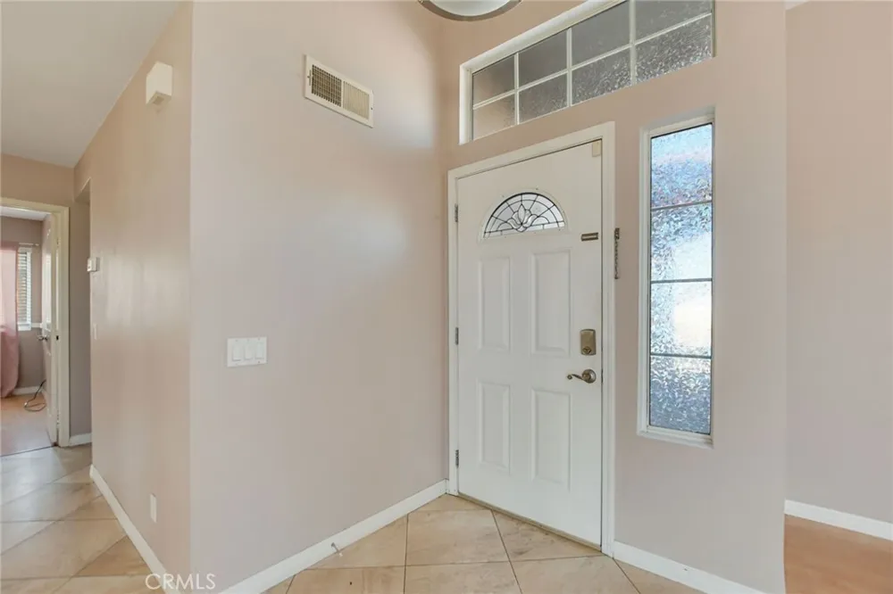 39607 Via Dominique Murrieta, CA 92563