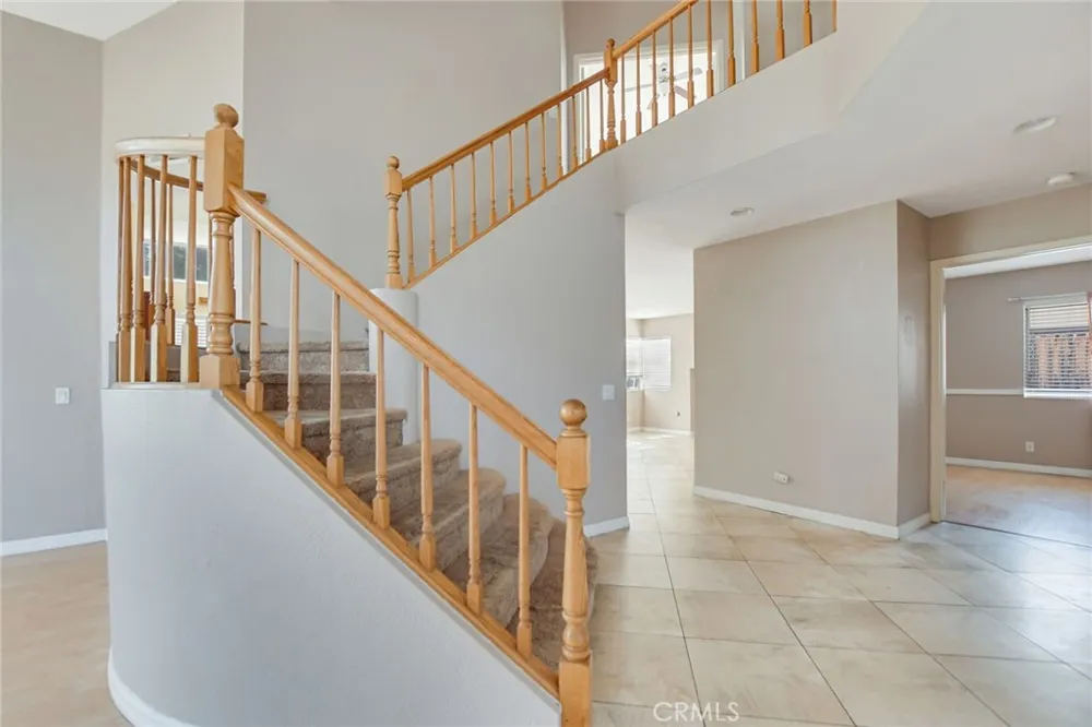 39607 Via Dominique Murrieta, CA 92563