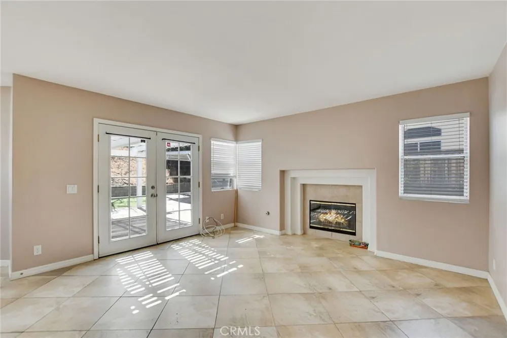 39607 Via Dominique Murrieta, CA 92563