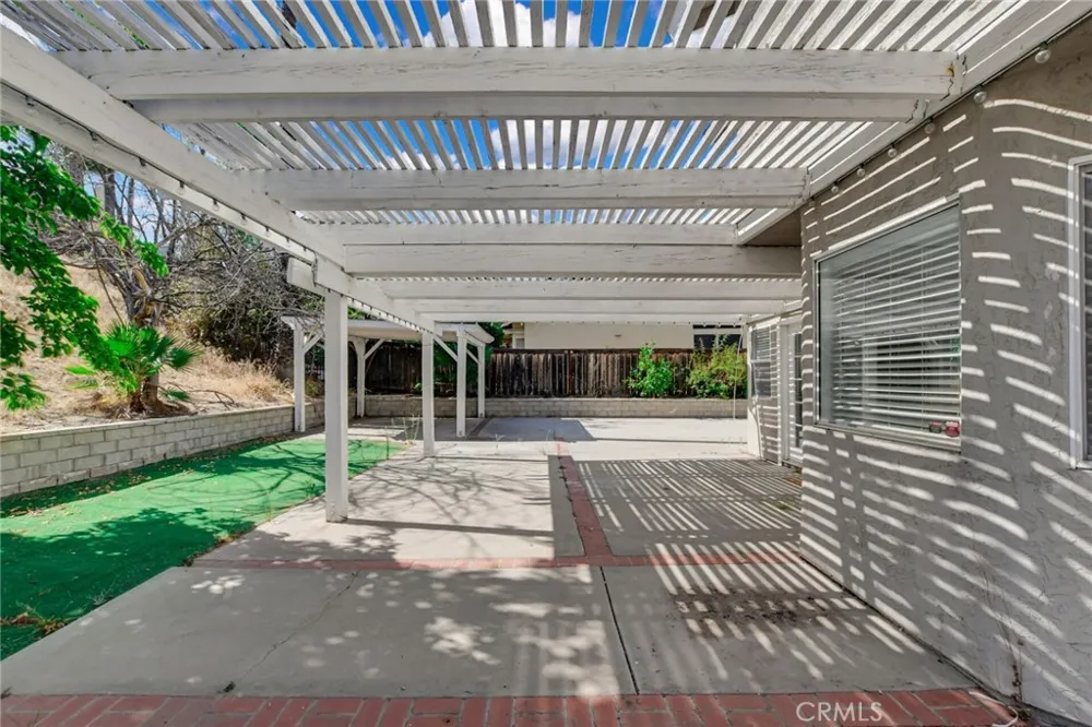 39607 Via Dominique Murrieta, CA 92563