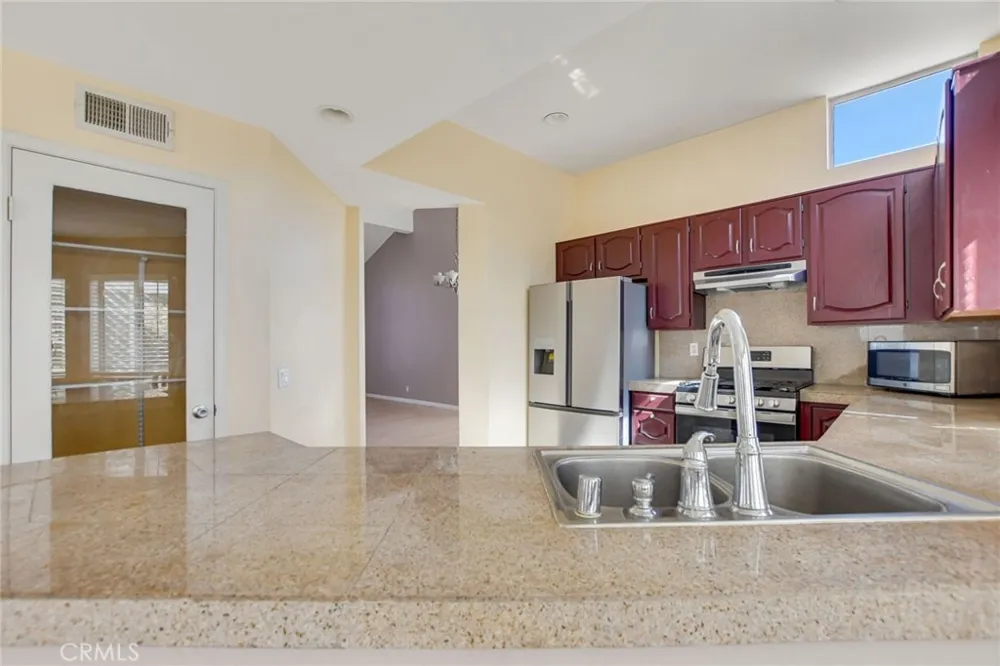 39607 Via Dominique Murrieta, CA 92563