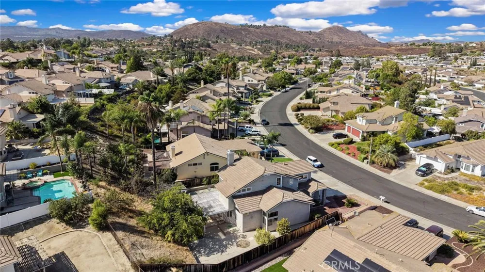39607 Via Dominique Murrieta, CA 92563