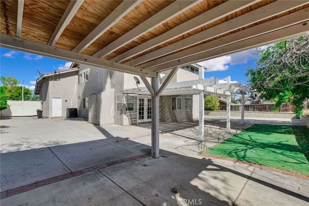 39607 Via Dominique Murrieta, CA 92563