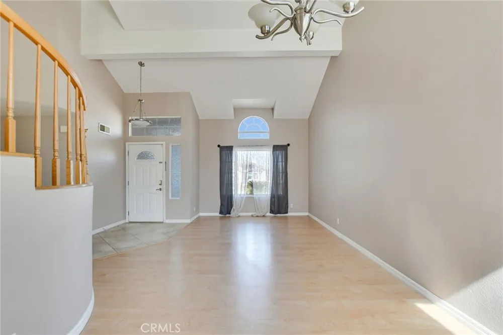 39607 Via Dominique Murrieta, CA 92563