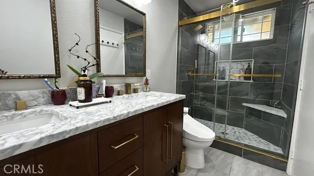 25845 Espinoza Drive Valencia, CA 91355