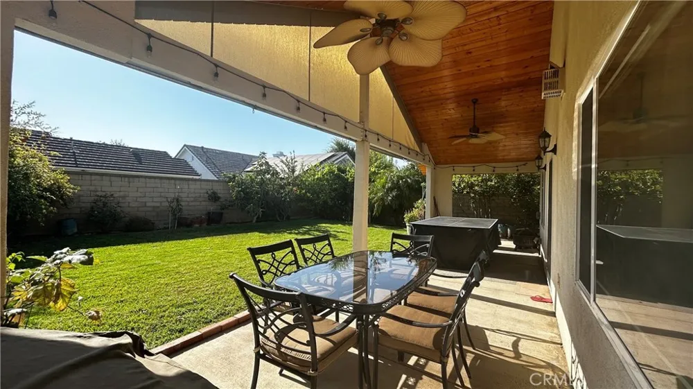 25845 Espinoza Drive Valencia, CA 91355