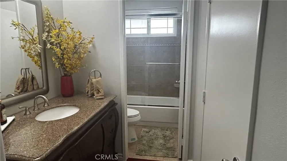 25845 Espinoza Drive Valencia, CA 91355