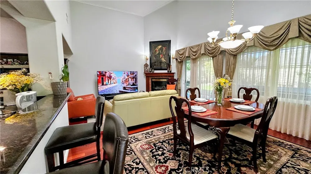 25845 Espinoza Drive Valencia, CA 91355