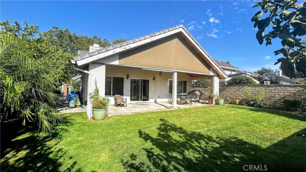 25845 Espinoza Drive Valencia, CA 91355