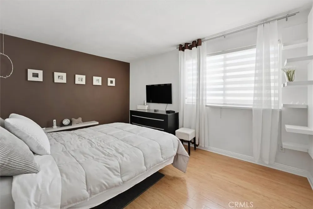 18832 Vista Del Canon #G Newhall, CA 91321