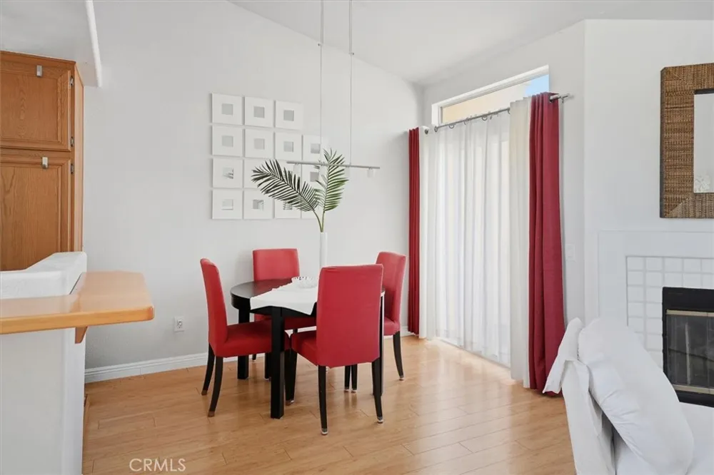 18832 Vista Del Canon #G Newhall, CA 91321