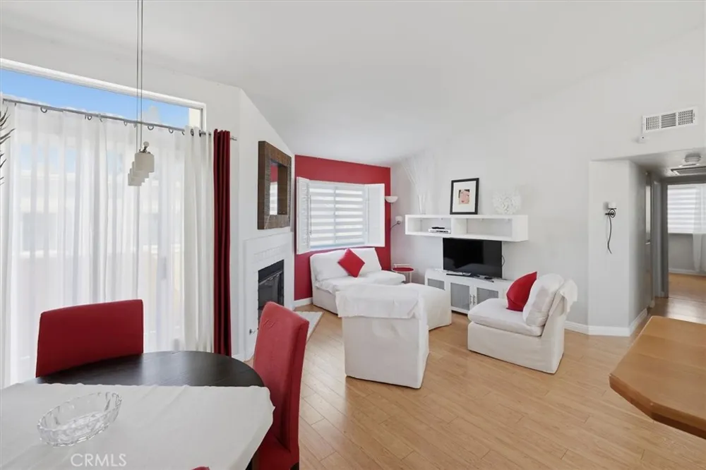 18832 Vista Del Canon #G Newhall, CA 91321