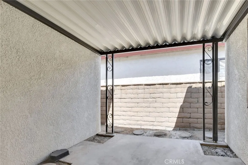 3102 W Devonshire Avenue Hemet, CA 92545
