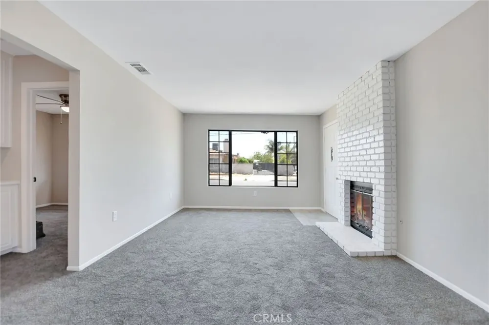 3102 W Devonshire Avenue Hemet, CA 92545