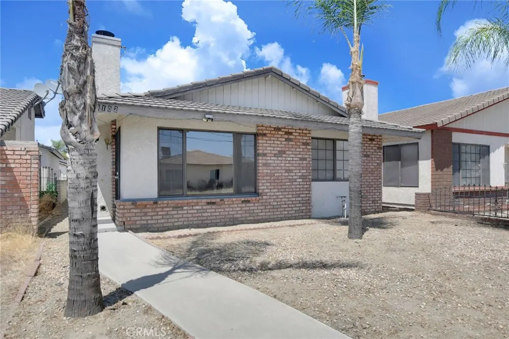 3102 W Devonshire Avenue Hemet, CA 92545